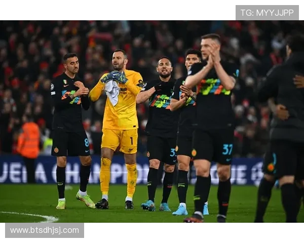 国米锁定意甲冠军米兰苦撑前行